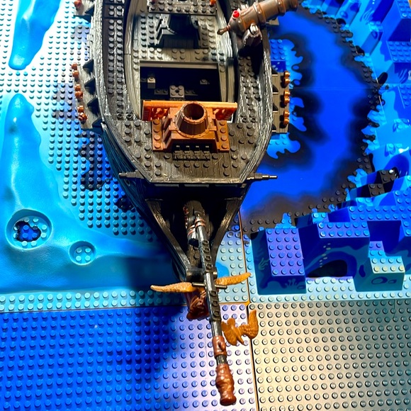 The Black Pearl - Picture 9 of 11